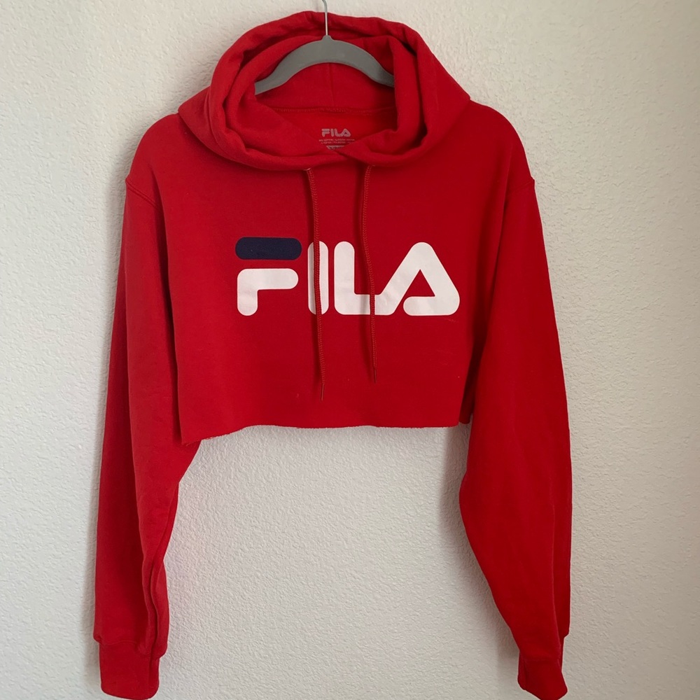 Fila. Red cropped hoodie.